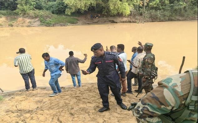 Joint field assessment at the river